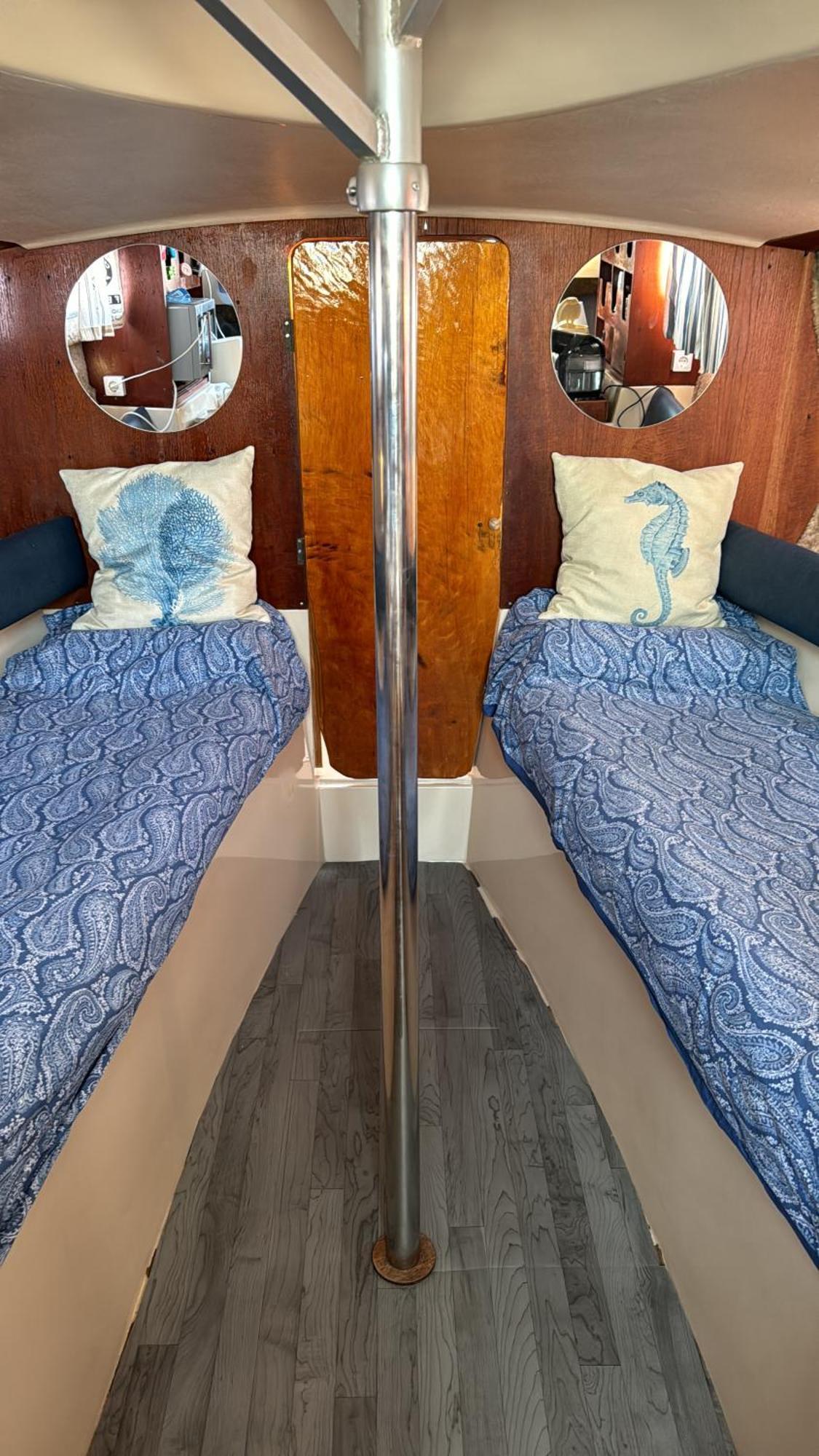 Experience Fantastique De Dormir Berce Par La Mer Pres De Barcelone Castelldefels Exterior foto