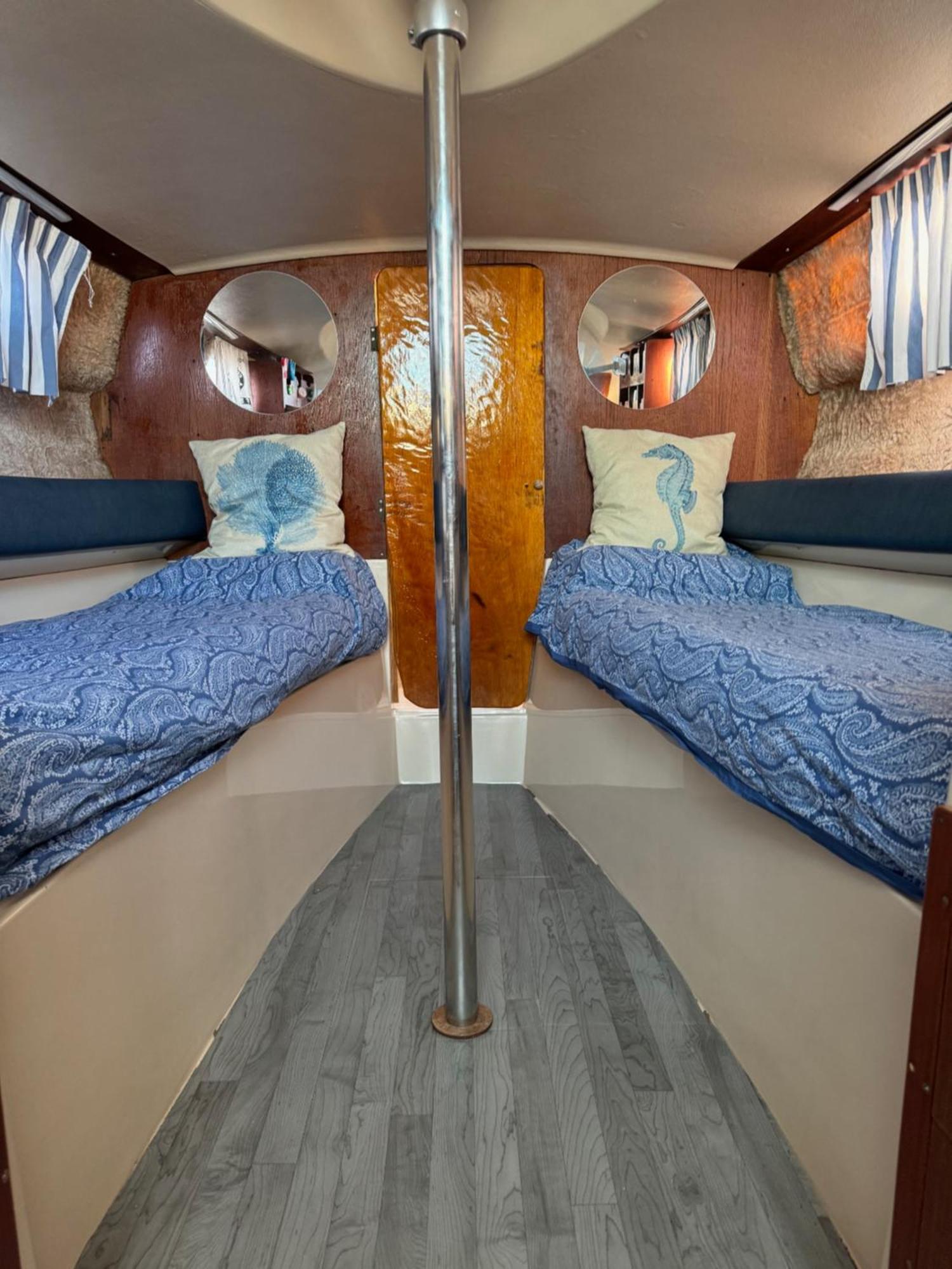 Experience Fantastique De Dormir Berce Par La Mer Pres De Barcelone Castelldefels Exterior foto